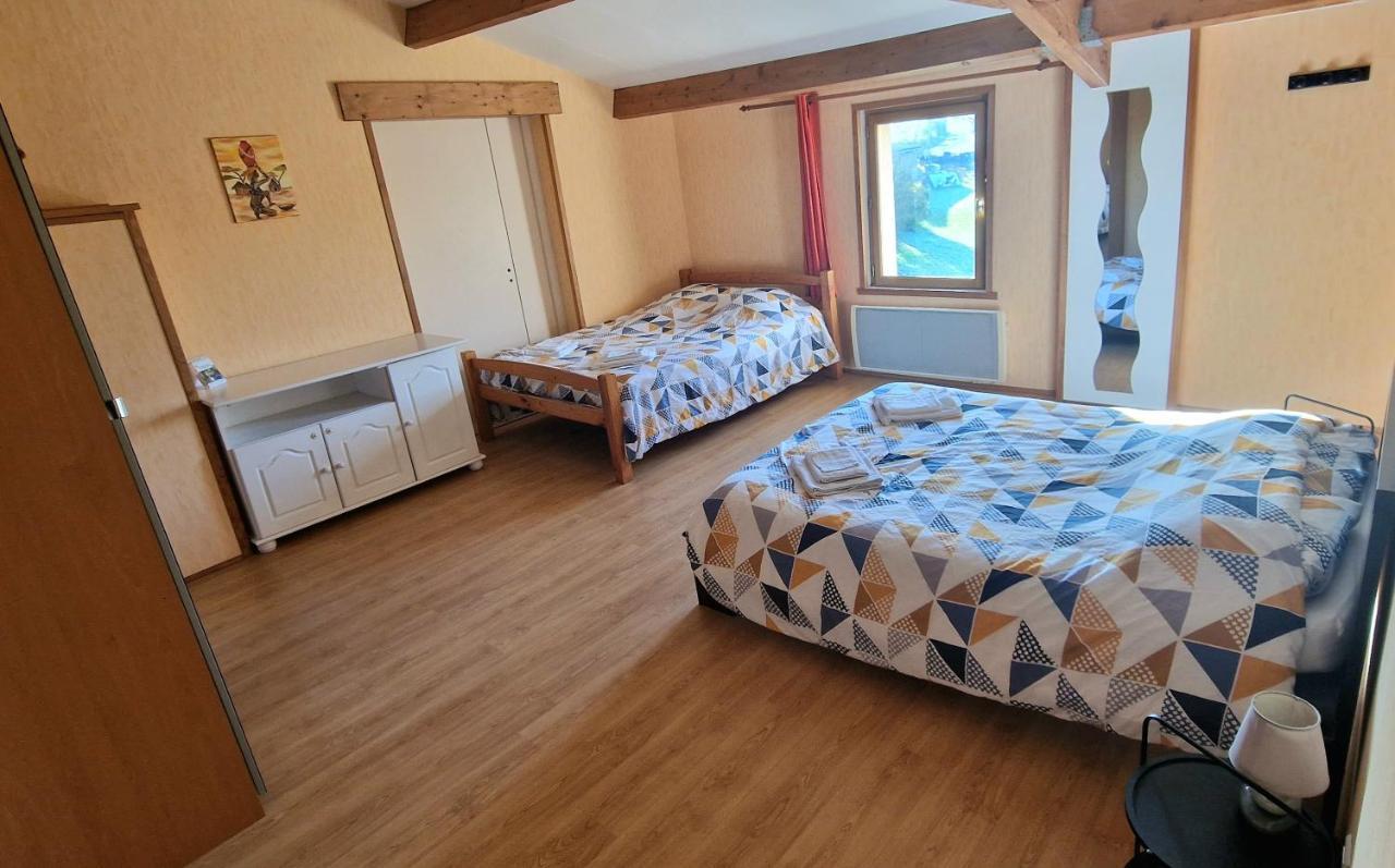 Chambres D Hotes Le Bois Corbeau Tiffauges Dış mekan fotoğraf